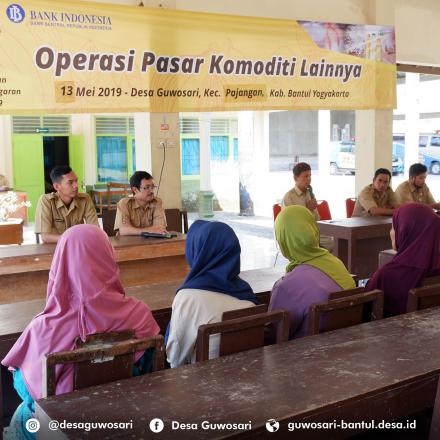 OPERASI PASAR KOMODITI DISPERINDAG DIY DI DESA GUWOSARI